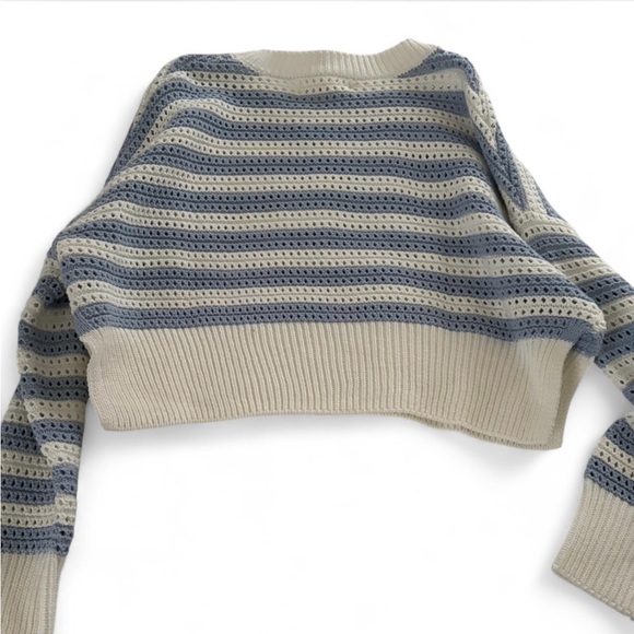 moon & madison Striped Blue and Cream Sweater - Picture 4 of 4